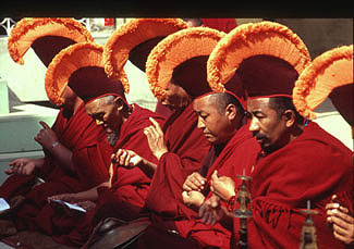 Kathmandu Bodnath 36  monche rot mutze. P 0350