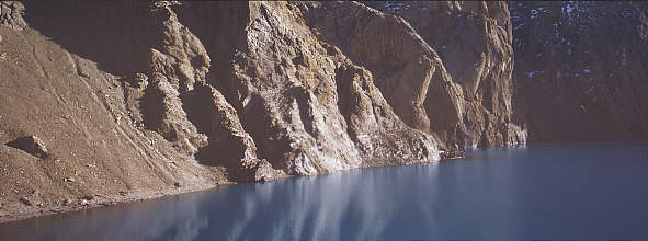 Tilicho lake Cliffs