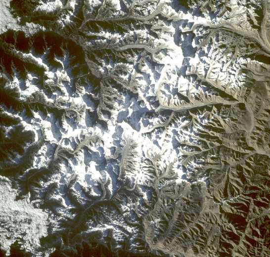 Weltraumbild Nepal Everest und Khumbu